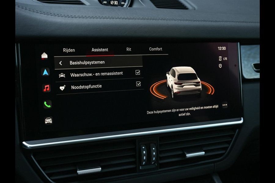 Porsche Cayenne 3.0 E-Hybrid | NL-Auto | Keramische Remmen | Achterasbesturing | Stoelmassage en -Ventilatie | Carbon Design | Luchtvering | 360 Camera | Panoramadak | Sport Chrono | Soft Close | 14-Wegs Memory Seats | Stuur Verwarmd |