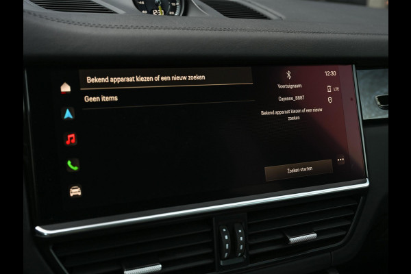 Porsche Cayenne 3.0 E-Hybrid | NL-Auto | Keramische Remmen | Achterasbesturing | Stoelmassage en -Ventilatie | Carbon Design | Luchtvering | 360 Camera | Panoramadak | Sport Chrono | Soft Close | 14-Wegs Memory Seats | Stuur Verwarmd |