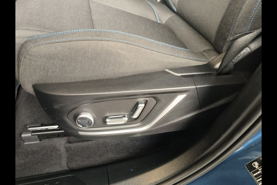 Lynk & Co 01 1.5 T 261PK PHEV 7DCTH + trekhaak Rijklaar + 12 maanden Bovag-garantie Henk Jongen Auto's in Helmond,  al 50 jaar service zoals 't hoort!