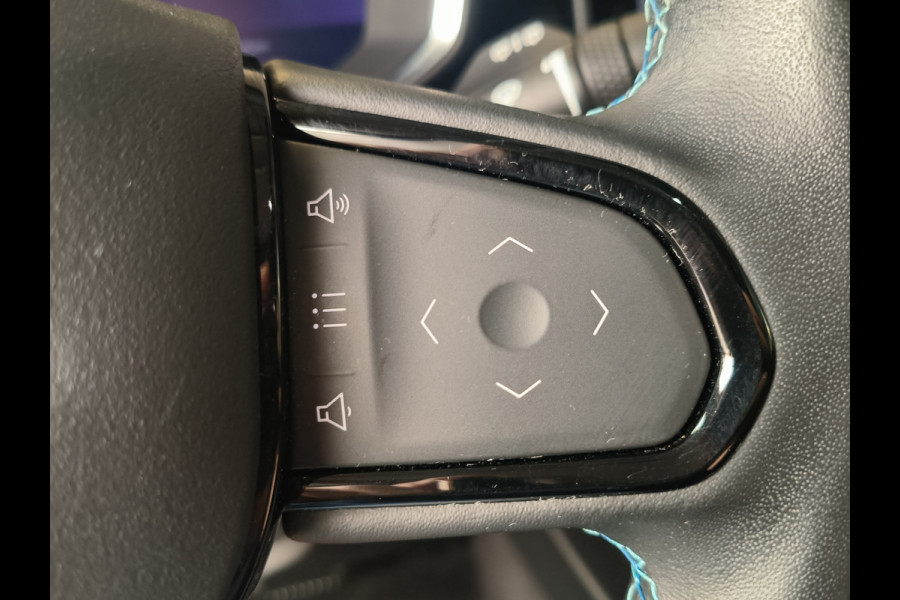 Lynk & Co 01 1.5 T 261PK PHEV 7DCTH + trekhaak Rijklaar + 12 maanden Bovag-garantie Henk Jongen Auto's in Helmond,  al 50 jaar service zoals 't hoort!