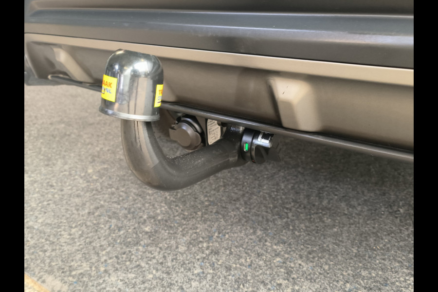 Lynk & Co 01 1.5 T 261PK PHEV 7DCTH + trekhaak Rijklaar + 12 maanden Bovag-garantie Henk Jongen Auto's in Helmond,  al 50 jaar service zoals 't hoort!