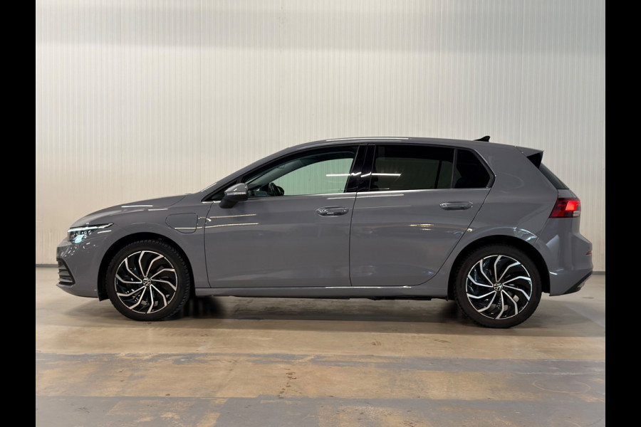 Volkswagen Golf 1.4 eHybrid Style | PLUG IN HYBRIDE | NARDO GREY | AMBIANCE | STOELMASSAGE