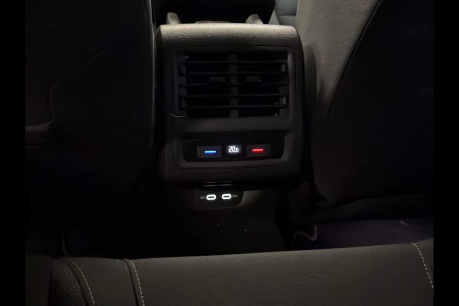 Volkswagen Golf 1.4 eHybrid Style | PLUG IN HYBRIDE | NARDO GREY | AMBIANCE | STOELMASSAGE