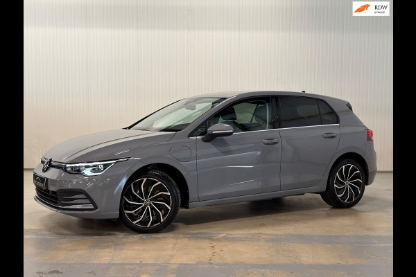 Volkswagen Golf 1.4 eHybrid Style | PLUG IN HYBRIDE | NARDO GREY | AMBIANCE | STOELMASSAGE