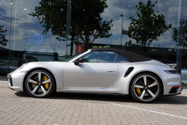 Porsche 911 992 Cabriolet 3.8 Turbo S Manufactur
