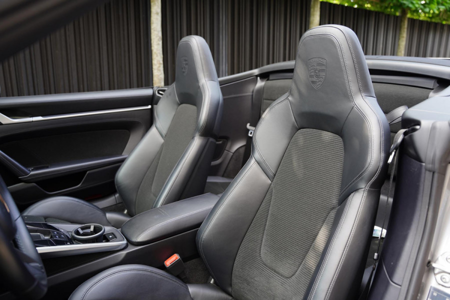 Porsche 911 992 Cabriolet 3.8 Turbo S Manufactur