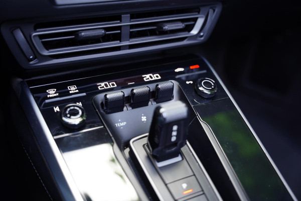 Porsche 911 992 Cabriolet 3.8 Turbo S Manufactur