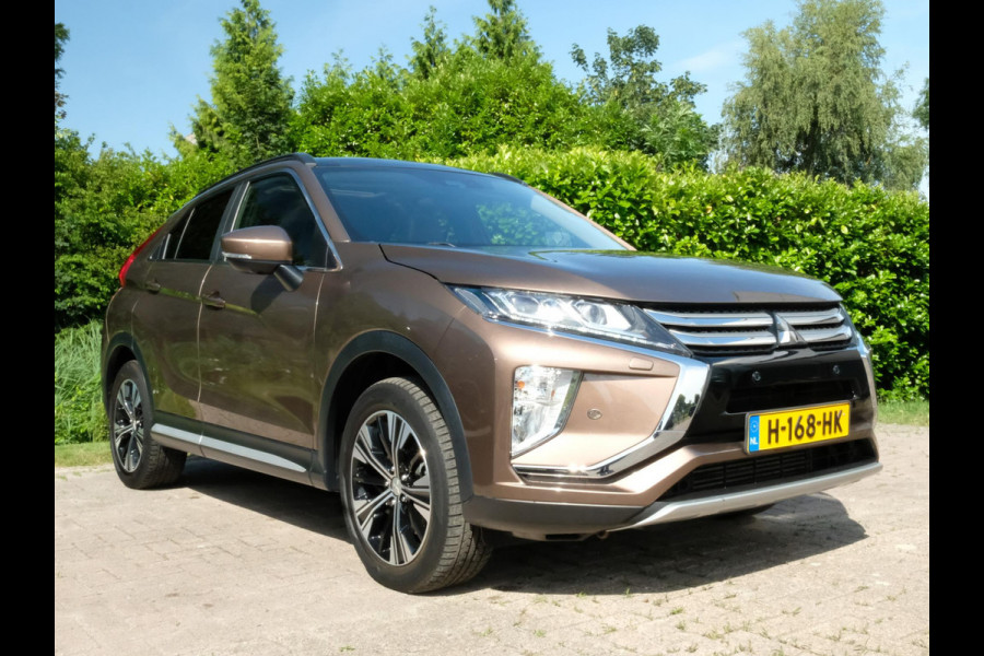 Mitsubishi Eclipse Cross 1.5 DI-T 4WD First Edition 163 PK | Adaptieve Cruise | Head Up Display | Full Leder | | Panorama dak | Stoelverwarming | 1.600kg Trekgewicht!