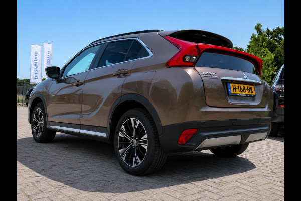 Mitsubishi Eclipse Cross 1.5 DI-T 4WD First Edition 163 PK | Adaptieve Cruise | Head Up Display | Full Leder | | Panorama dak | Stoelverwarming | 1.600kg Trekgewicht!