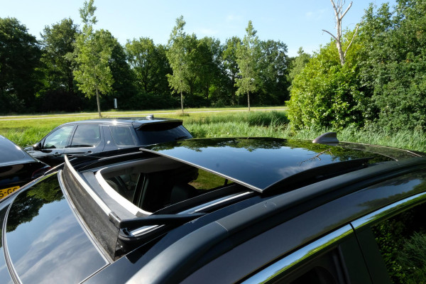 Mitsubishi Eclipse Cross 1.5 DI-T 4WD First Edition 163 PK | Adaptieve Cruise | Head Up Display | Full Leder | | Panorama dak | Stoelverwarming | 1.600kg Trekgewicht!