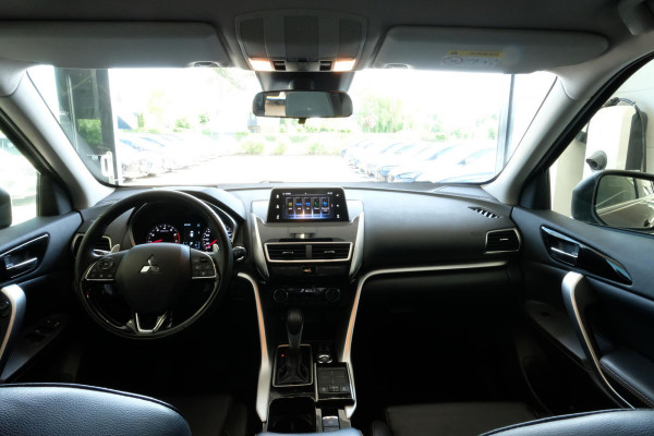 Mitsubishi Eclipse Cross 1.5 DI-T 4WD First Edition 163 PK | Adaptieve Cruise | Head Up Display | Full Leder | | Panorama dak | Stoelverwarming | 1.600kg Trekgewicht!