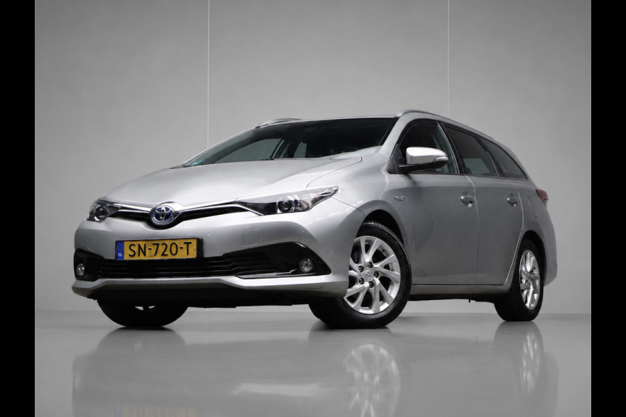 Toyota Auris Touring Sports 1.8 Hybrid Aspiration Sport (NAVI,PDC,CLIMATE,CRUISE,LANE ASSIST,SPORTSTOELEN,LM VELGEN,NETTE STAAT)