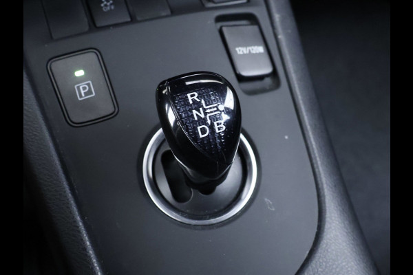 Toyota Auris Touring Sports 1.8 Hybrid Aspiration Sport (NAVI,PDC,CLIMATE,CRUISE,LANE ASSIST,SPORTSTOELEN,LM VELGEN,NETTE STAAT)