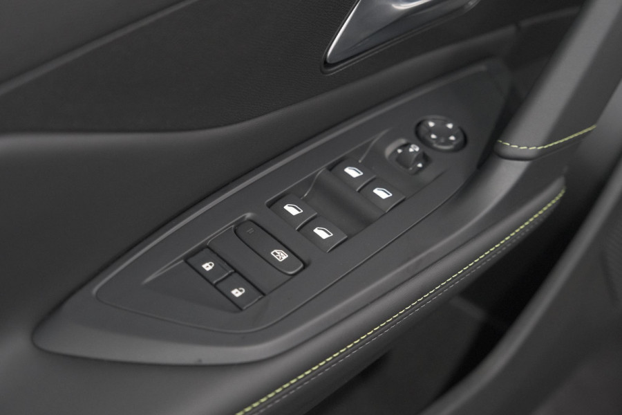 Peugeot 408 1.2 Hybrid 145 e-DCS6 GT | 360 Camera | Alcantara Pakket | Adaptieve Cruise Control | Elektrische Kofferklep