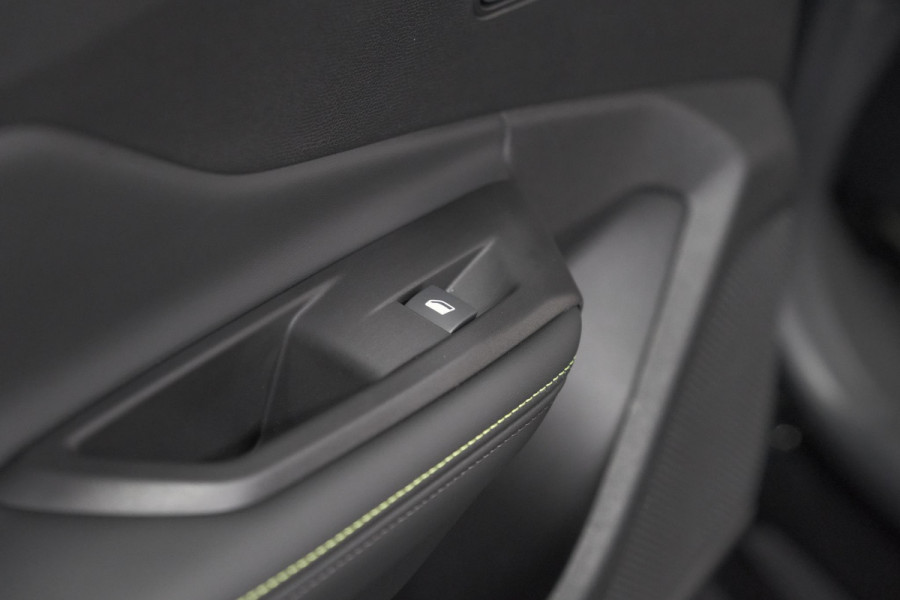 Peugeot 408 1.2 Hybrid 145 e-DCS6 GT | 360 Camera | Alcantara Pakket | Adaptieve Cruise Control | Elektrische Kofferklep