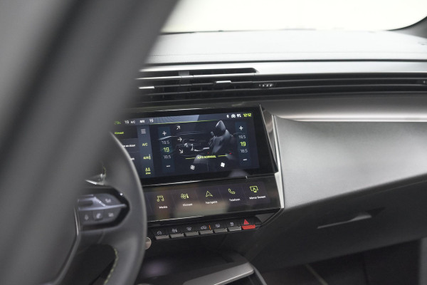 Peugeot 408 1.2 Hybrid 145 e-DCS6 GT | 360 Camera | Alcantara Pakket | Adaptieve Cruise Control | Elektrische Kofferklep