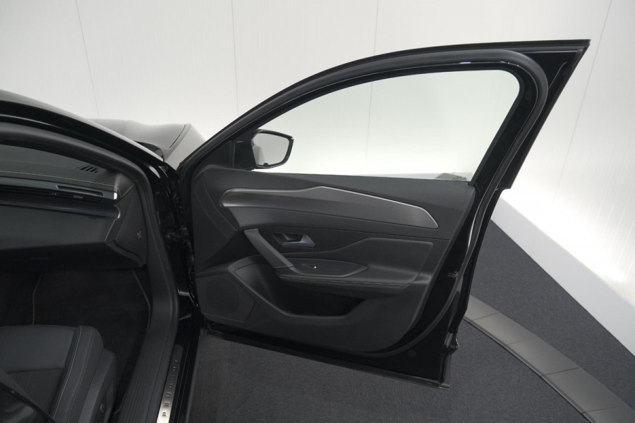 Peugeot 408 1.2 Hybrid 145 e-DCS6 GT | 360 Camera | Alcantara Pakket | Adaptieve Cruise Control | Elektrische Kofferklep