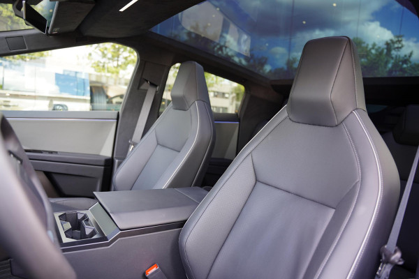 Tesla Cybertruck AWD 100 kWh GERESERVEERD