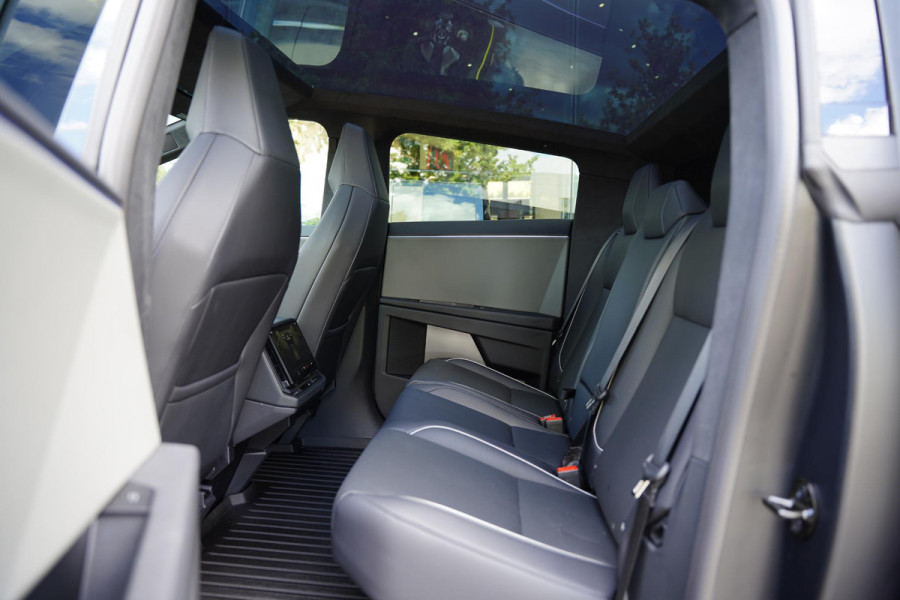 Tesla Cybertruck AWD 100 kWh GERESERVEERD