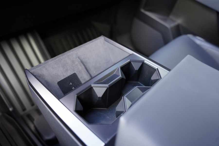 Tesla Cybertruck AWD 100 kWh GERESERVEERD