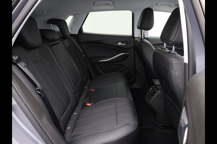 Opel Grandland 1.6 Turbo Plug-In Hybrid Level 3 | 360 Camera | Allseason banden | Stuur & Stoel verw. | Prijs Rijklaar!!