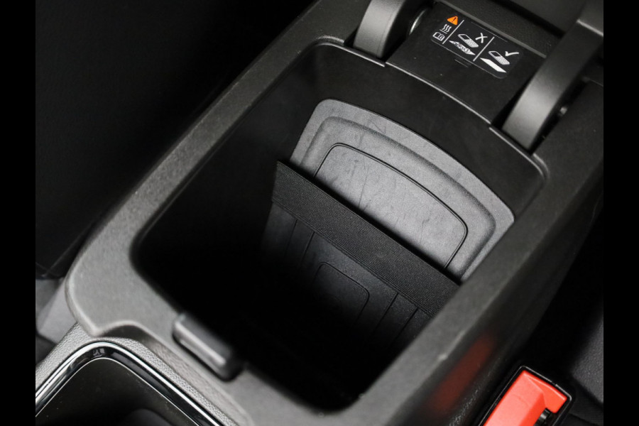 Opel Grandland 1.6 Turbo Plug-In Hybrid Level 3 | 360 Camera | Allseason banden | Stuur & Stoel verw. | Prijs Rijklaar!!