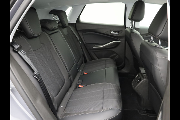 Opel Grandland 1.6 Turbo Plug-In Hybrid Level 3 | 360 Camera | Allseason banden | Stuur & Stoel verw. | Prijs Rijklaar!!