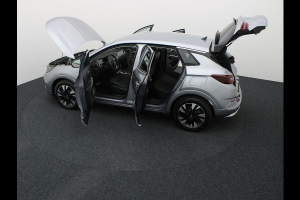 Opel Grandland 1.6 Turbo Plug-In Hybrid Level 3 | 360 Camera | Allseason banden | Stuur & Stoel verw. | Prijs Rijklaar!!