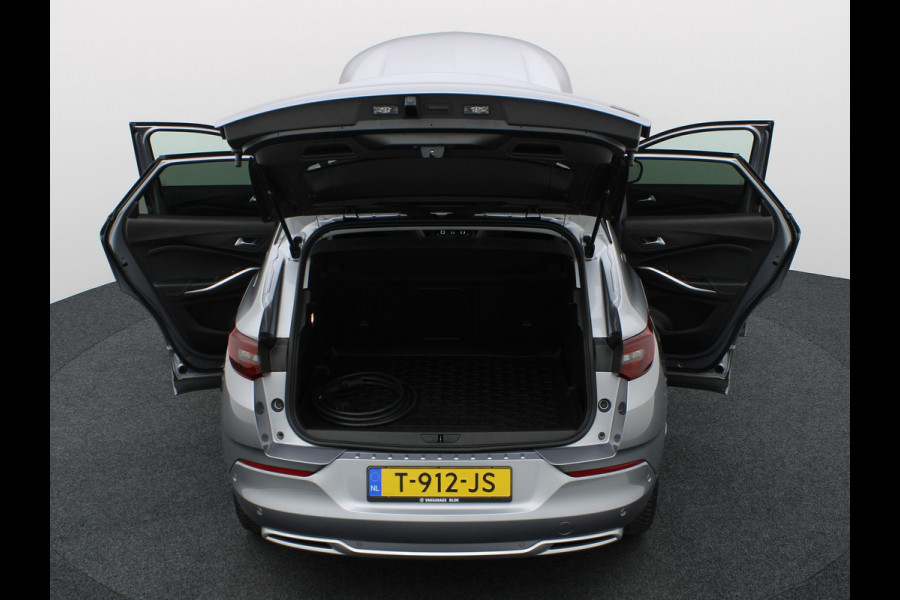 Opel Grandland 1.6 Turbo Plug-In Hybrid Level 3 | 360 Camera | Allseason banden | Stuur & Stoel verw. | Prijs Rijklaar!!