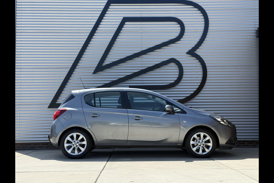 Opel Corsa 1.4 Favourite Airco|Carplay|PDC|Navi|Trekhaak|Elek ramen|N.A.P|APK tot 02-2027