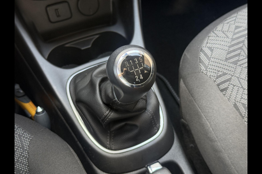 Opel Corsa 1.4 Favourite Airco|Carplay|PDC|Navi|Trekhaak|Elek ramen|N.A.P|APK tot 02-2027