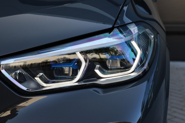 BMW X5 xDrive45e High Executive | BTW | M-SPORT | HUD | 4WIELSTUURING | SKYLOUNGE | CABRON | 22'' | ACC | DEALER ONDH | 360 |