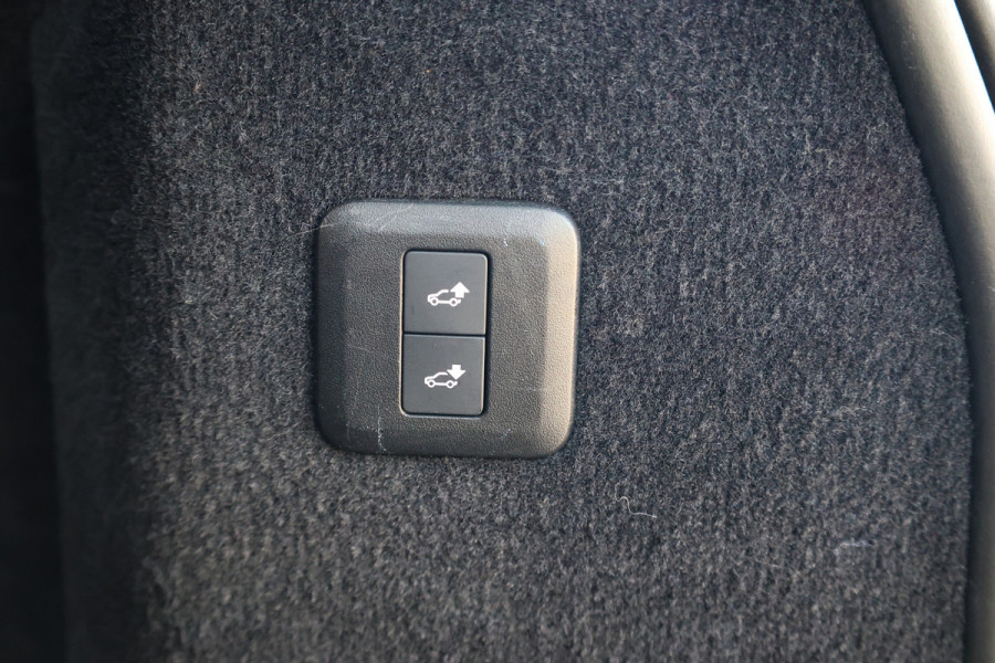 Land Rover Range Rover Sport P400e HSE Dynamic Stealth | NAP | PANO | CUSTOM INTERIEUR | MERIDIAN | MEMORY | HUD | SOFT-CLOSE |