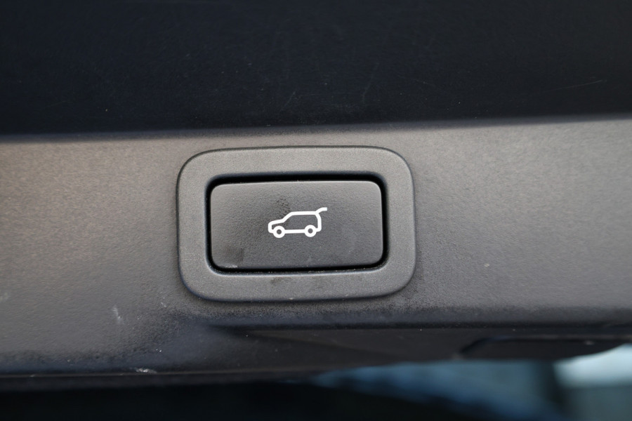 Land Rover Range Rover Sport P400e HSE Dynamic Stealth | NAP | PANO | CUSTOM INTERIEUR | MERIDIAN | MEMORY | HUD | SOFT-CLOSE |