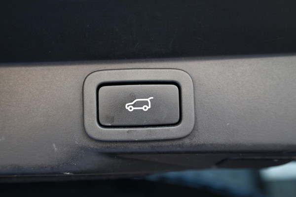 Land Rover Range Rover Sport P400e HSE Dynamic Stealth | NAP | PANO | CUSTOM INTERIEUR | MERIDIAN | MEMORY | HUD | SOFT-CLOSE |