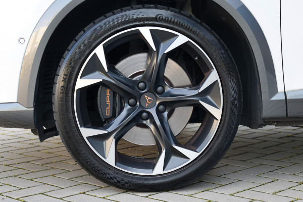 CUPRA Formentor 1.4 e-Hybrid VZ Performance | DEALER ONDH | CAMERA | ELEK TREKHAAK | ACC | KEYLESS | SPORTSTOELEN |
