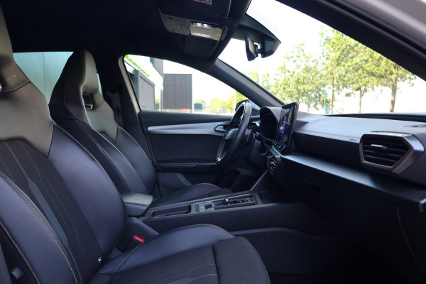 CUPRA Formentor 1.4 e-Hybrid VZ Performance | DEALER ONDH | CAMERA | ELEK TREKHAAK | ACC | KEYLESS | SPORTSTOELEN |