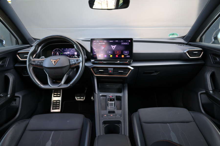CUPRA Formentor 1.4 e-Hybrid VZ Performance | DEALER ONDH | CAMERA | ELEK TREKHAAK | ACC | KEYLESS | SPORTSTOELEN |