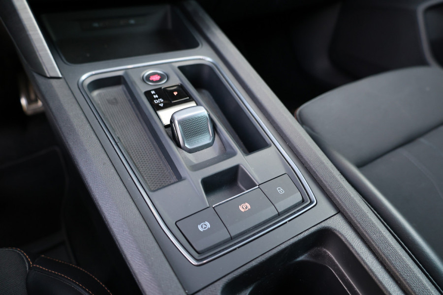 CUPRA Formentor 1.4 e-Hybrid VZ Performance | DEALER ONDH | CAMERA | ELEK TREKHAAK | ACC | KEYLESS | SPORTSTOELEN |