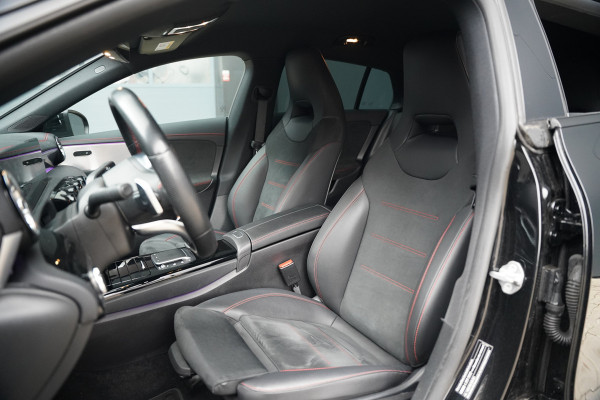 Mercedes-Benz CLA-Klasse 180 Business Solution AMG | Stoelverwarming | Parkeersensoren | Navigatie | Cruise Control | Ambiance Verlichting | Keyless | Camera | Climate Control
