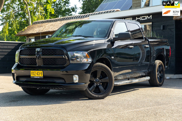Dodge Ram 1500 5.7 V8 4x4 Crew Cab Big Horn Trekhaak I LPG I Sidebars I CarPlay I BTW I NAP
