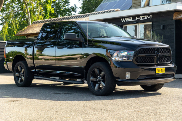 Dodge Ram 1500 5.7 V8 4x4 Crew Cab Big Horn Trekhaak I LPG I Sidebars I CarPlay I BTW I NAP