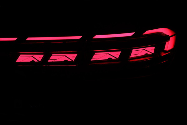 Audi A8 60 TFSI e QUATTRO LANG / PANO / SOFTCLOSE / B&O / 360 / LUCHTVERING / BOVAG 24 MAANDEN!