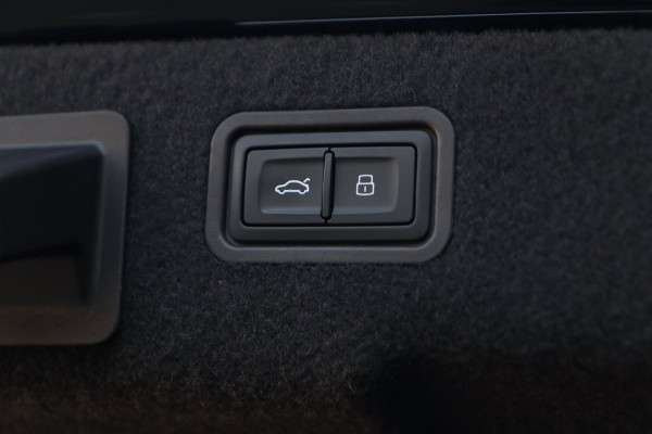 Audi A8 60 TFSI e QUATTRO LANG / PANO / SOFTCLOSE / B&O / 360 / LUCHTVERING / BOVAG 24 MAANDEN!
