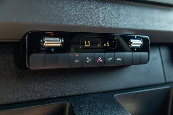 Mercedes-Benz eSprinter ESprinter L2H2 41 kWh Tussenschot met deur I Airco I Camera I Bluetooth