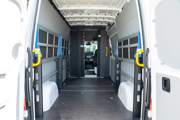 Mercedes-Benz eSprinter ESprinter L2H2 41 kWh Tussenschot met deur I Airco I Camera I Bluetooth