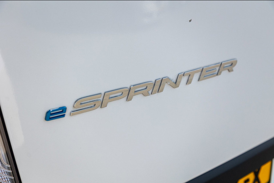 Mercedes-Benz eSprinter ESprinter L2H2 41 kWh Tussenschot met deur I Airco I Camera I Bluetooth