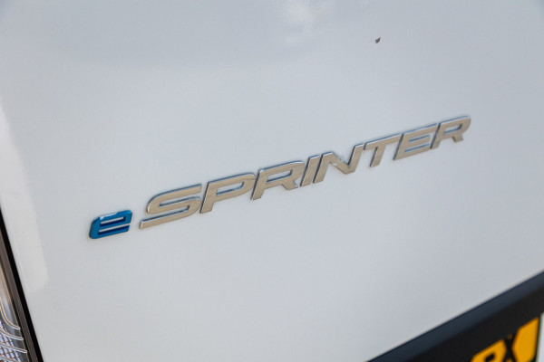 Mercedes-Benz eSprinter ESprinter L2H2 41 kWh Tussenschot met deur I Airco I Camera I Bluetooth