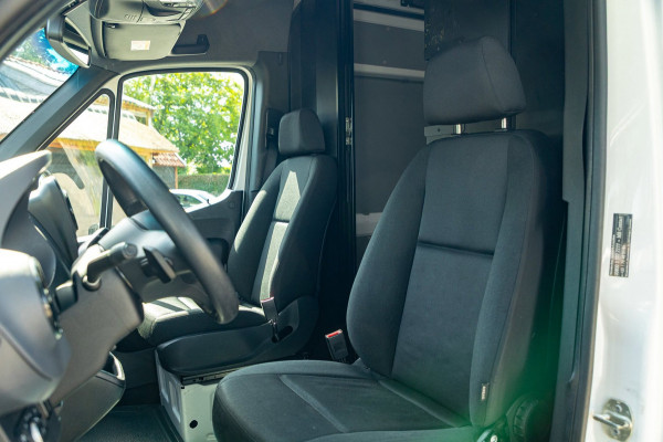 Mercedes-Benz eSprinter ESprinter L2H2 41 kWh Tussenschot met deur I Airco I Camera I Bluetooth