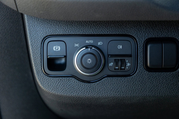 Mercedes-Benz eSprinter ESprinter L2H2 41 kWh Tussenschot met deur I Airco I Camera I Bluetooth